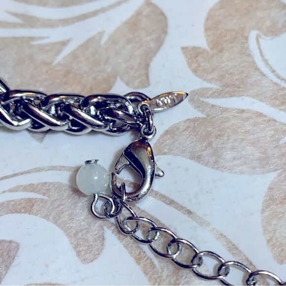 NWT Avon Denim Days Necklace Faux Blue & Gold Cabochons On Silver Tone Chain 18” - Picture 3 of 5